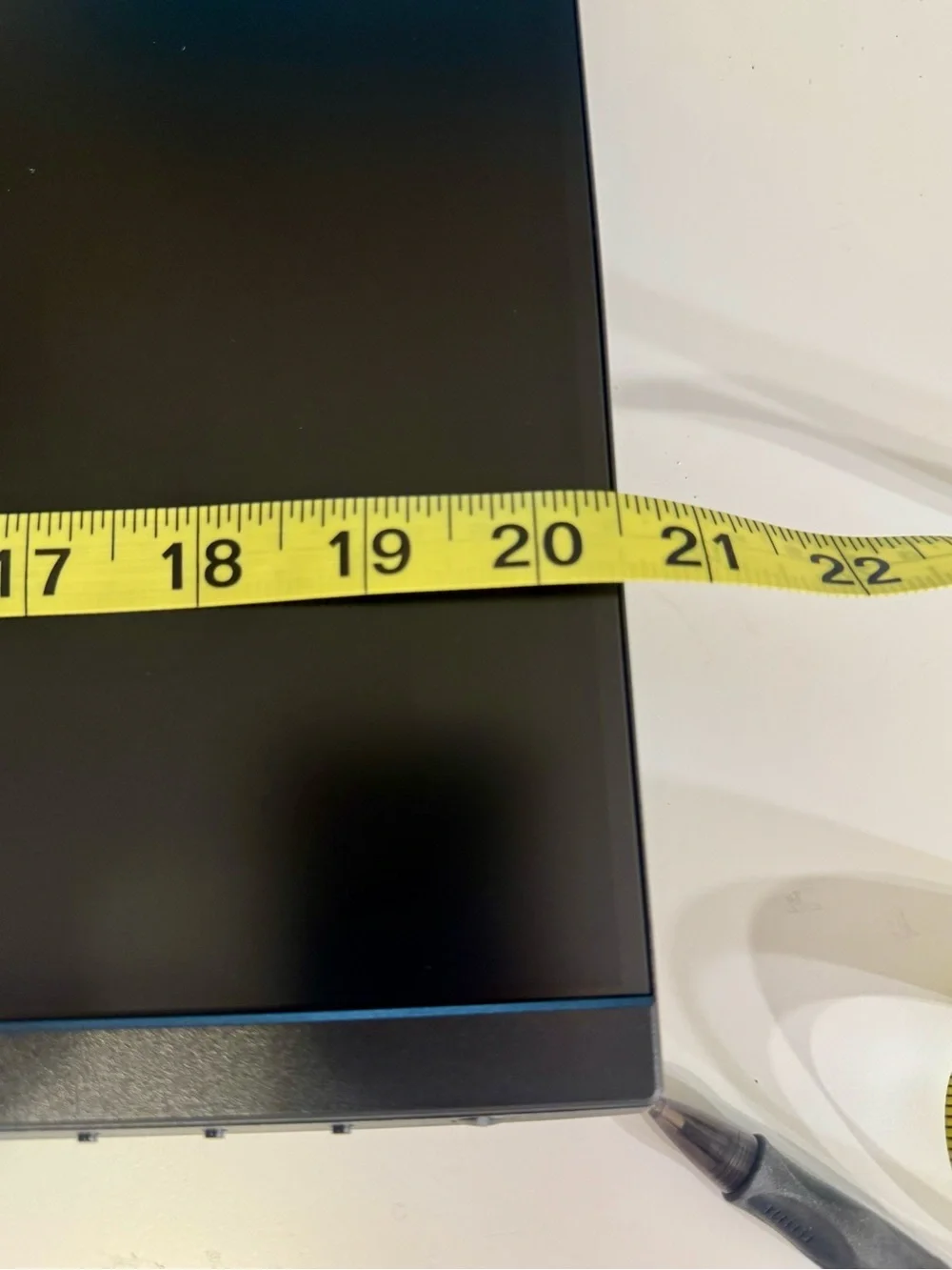 Dell Black Computer Monitor - Sleek Black Display 20 1/2x12 inches